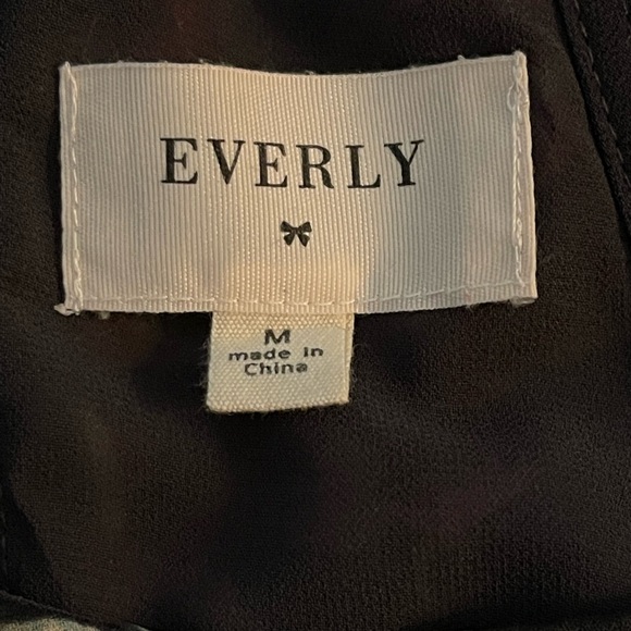 Everly Floral Halter Dress Size M - Picture 11 of 11